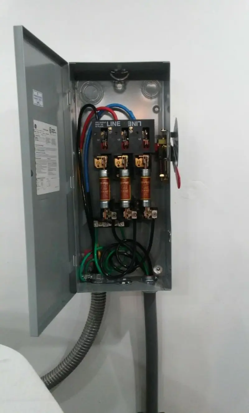 Three-phase disconnect switch installed for Smoke Detector Installation in North Wildwood